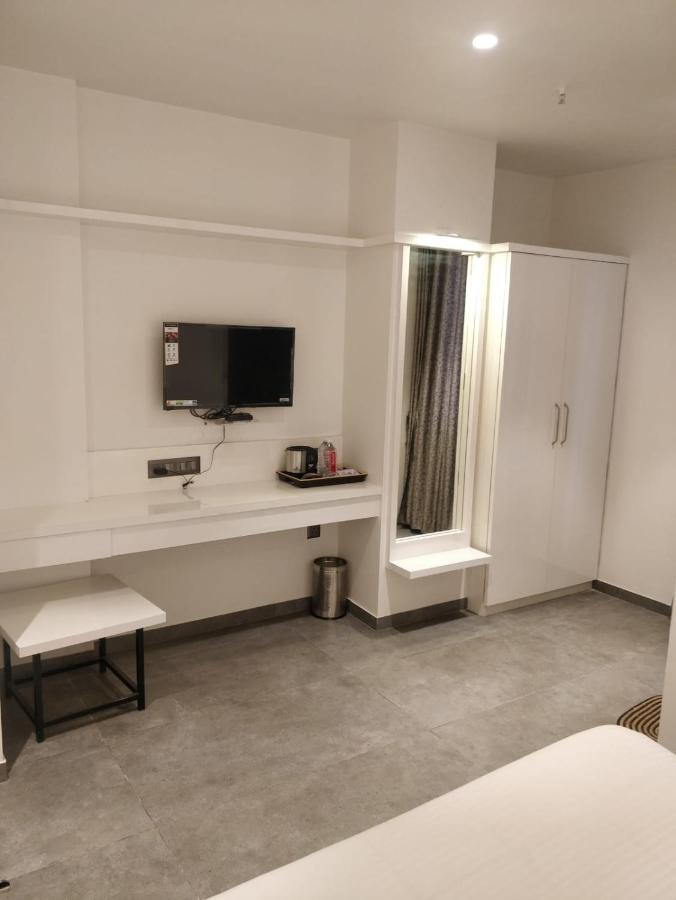 נאסיק Hotel My Home Residency מראה חיצוני תמונה